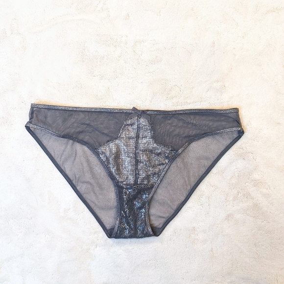 Victoria Secret lingerie set - Picture 7 of 8